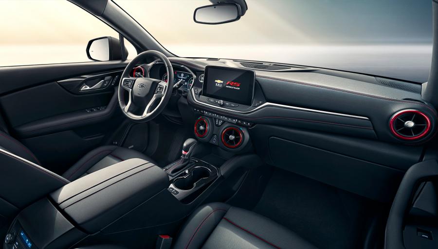 Торпедо Chevrolet Blazer RS 2019 года  (CN) (фото 6 из 10)